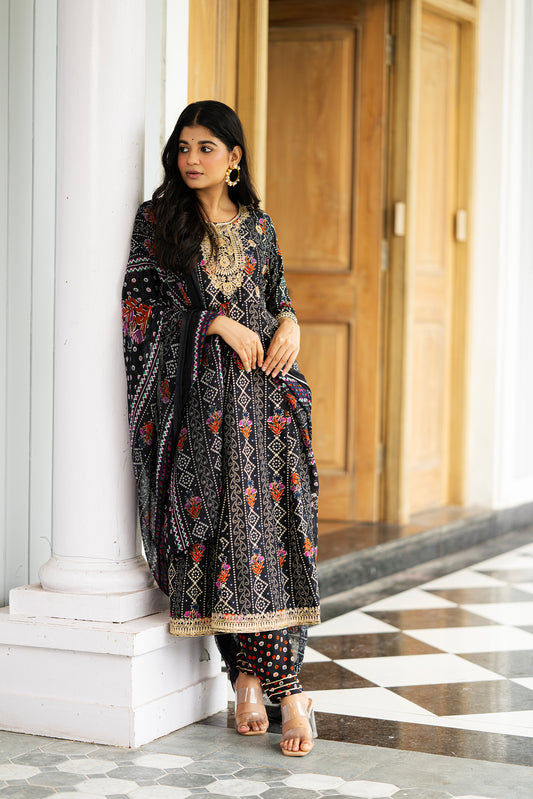 Noir Elegance Embroidered Suit Set